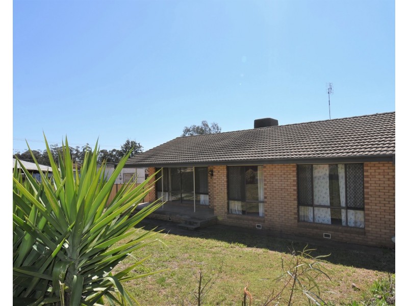 2 Riverview Avenue, Wellington NSW 2820