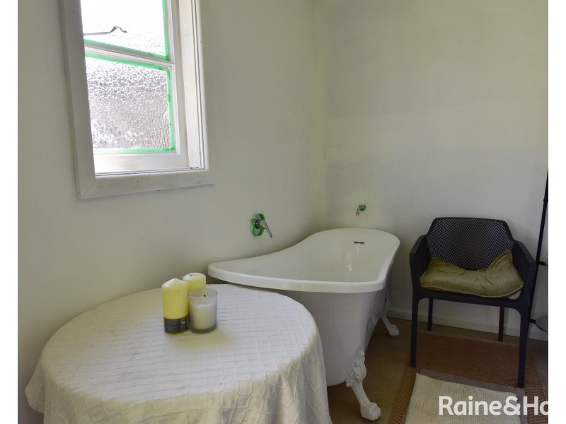 103 Gisborne Street, Wellington NSW 2820