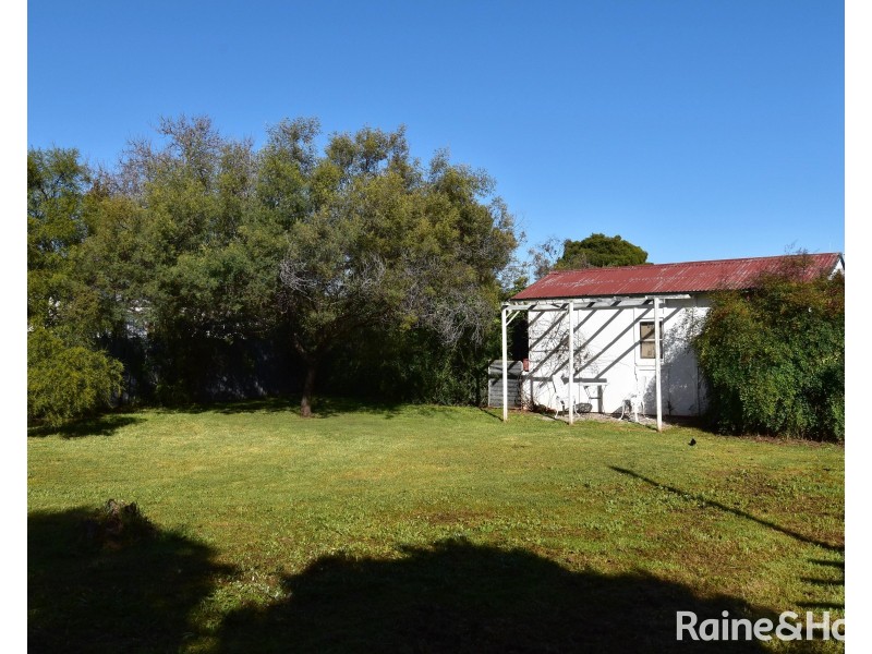 103 Gisborne Street, Wellington NSW 2820