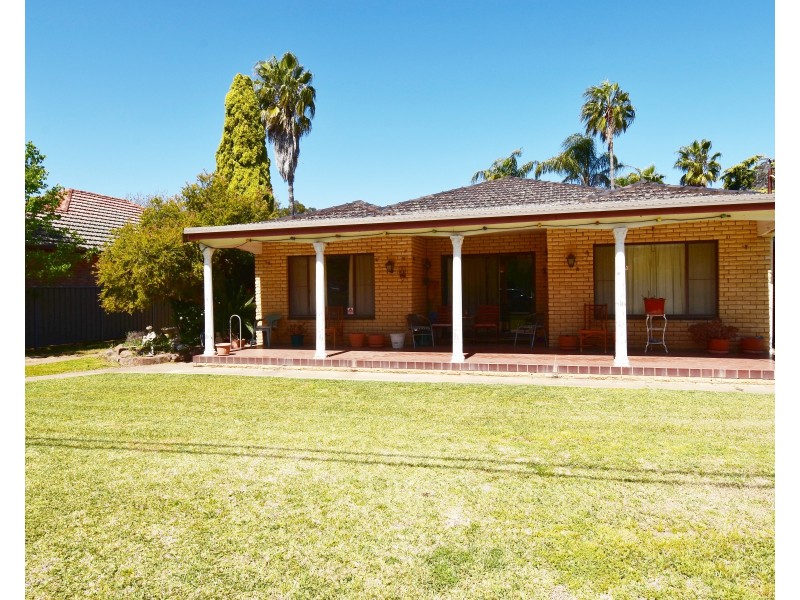 77 Gobolion Street, Wellington NSW 2820