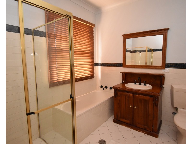 85 Marsh Street, Wellington NSW 2820