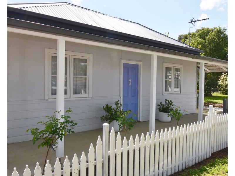 4 Maxwell Street, Wellington NSW 2820