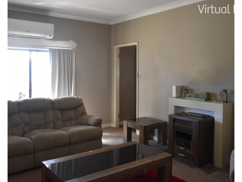 76 Whiteley Street, Wellington NSW 2820