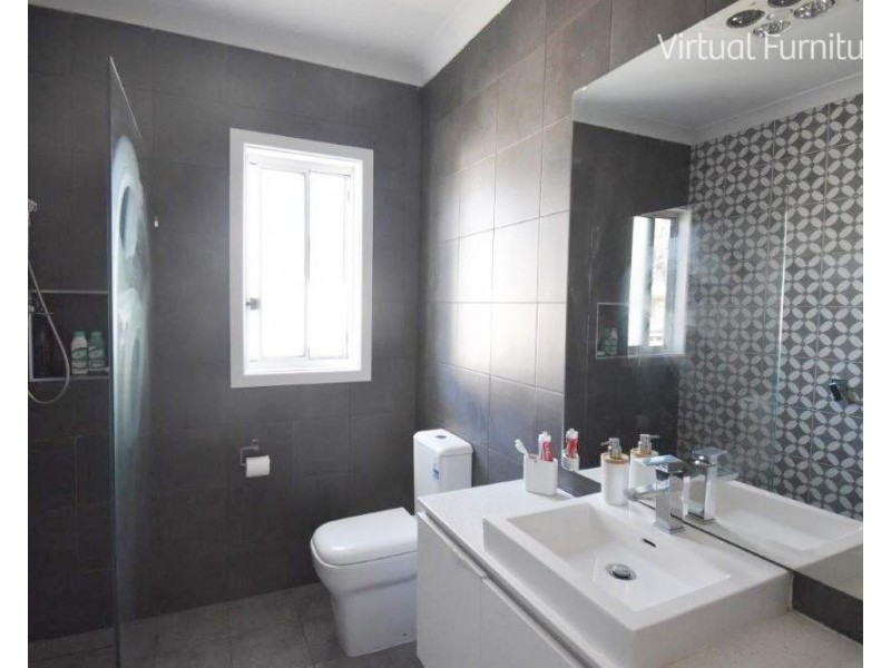 76 Whiteley Street, Wellington NSW 2820