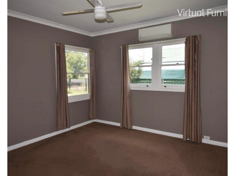 76 Whiteley Street, Wellington NSW 2820