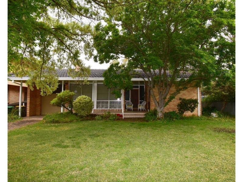 14 Raymond Street, Wellington NSW 2820