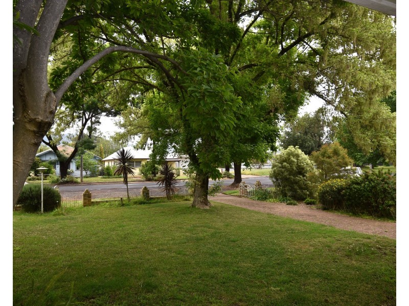 14 Raymond Street, Wellington NSW 2820