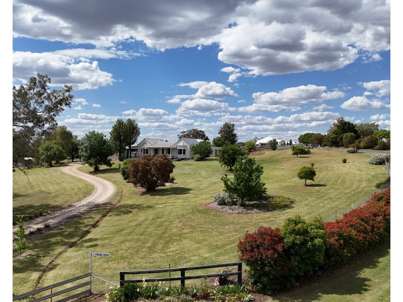 7 Pindari Grove, Montefiores NSW 2820