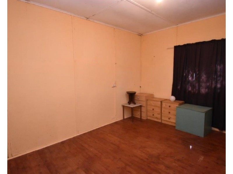 16 Dibbs Street, Wellington NSW 2820