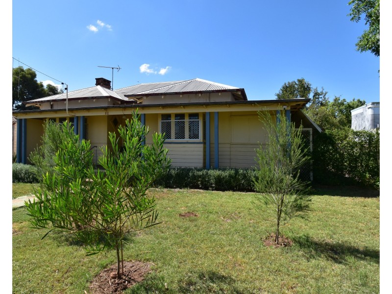 12 Short Street, Wellington NSW 2820