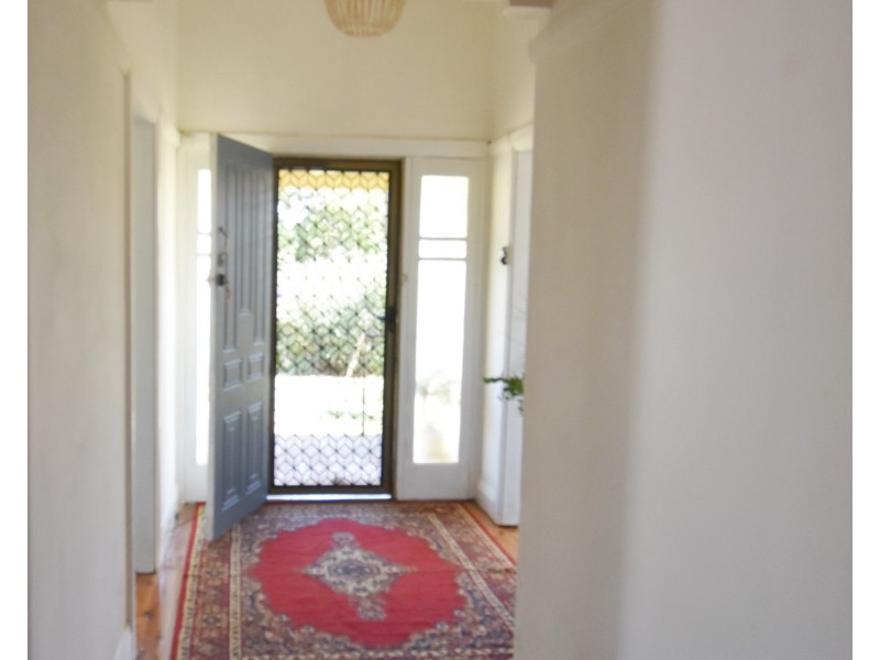 12 Short Street, Wellington NSW 2820