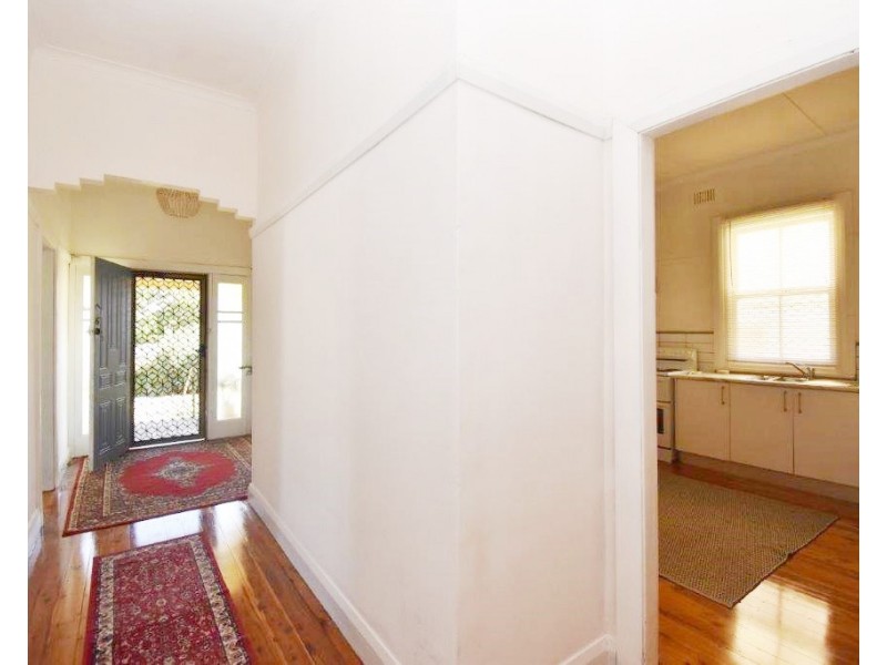 12 Short Street, Wellington NSW 2820