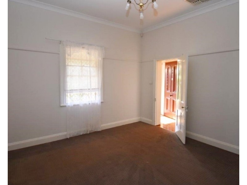 28 Percy Street, Wellington NSW 2820