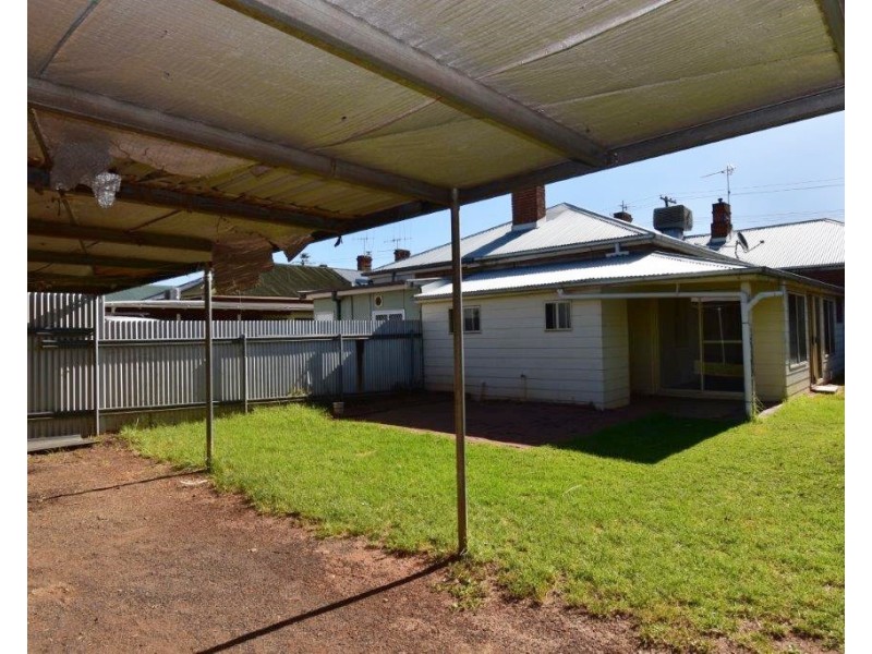 28 Percy Street, Wellington NSW 2820