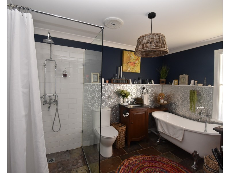 8050 Mitchell Highway Bakers Swamp via, Molong NSW 2866