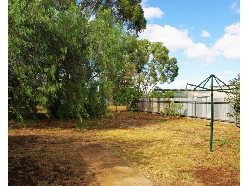 9 Dibbs Street, Wellington NSW 2820