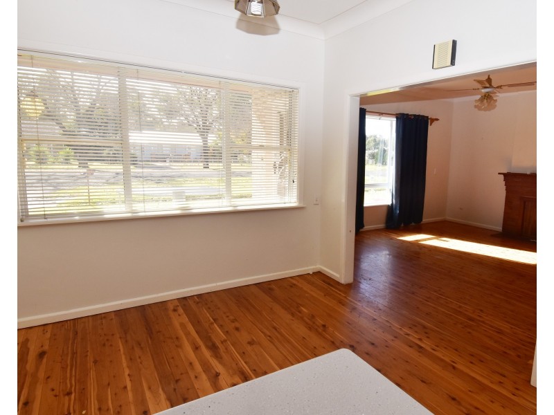 83 Gobolion Street, Wellington NSW 2820
