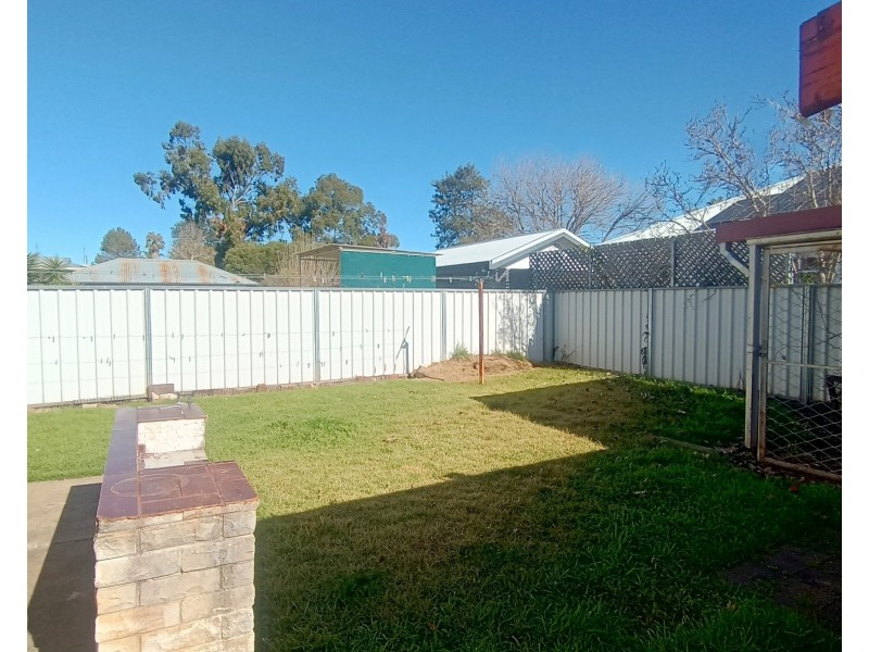 83 Gobolion Street, Wellington NSW 2820