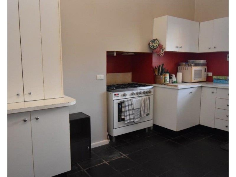 196 Percy Street, Wellington NSW 2820