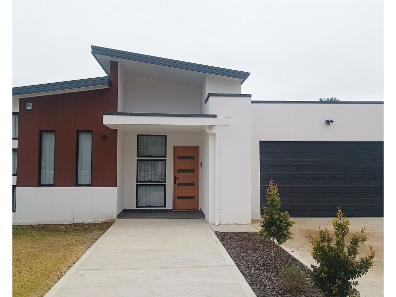 14 Glasson Street, Wellington NSW 2820