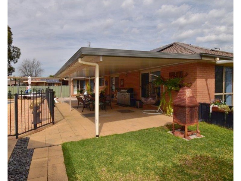 2 Tristannia Street, Wellington NSW 2820