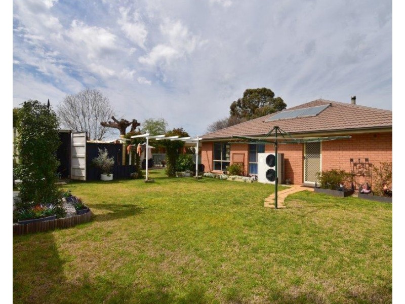 2 Tristannia Street, Wellington NSW 2820