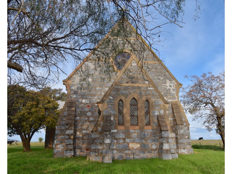 16 Church Street, Bodangora NSW 2820