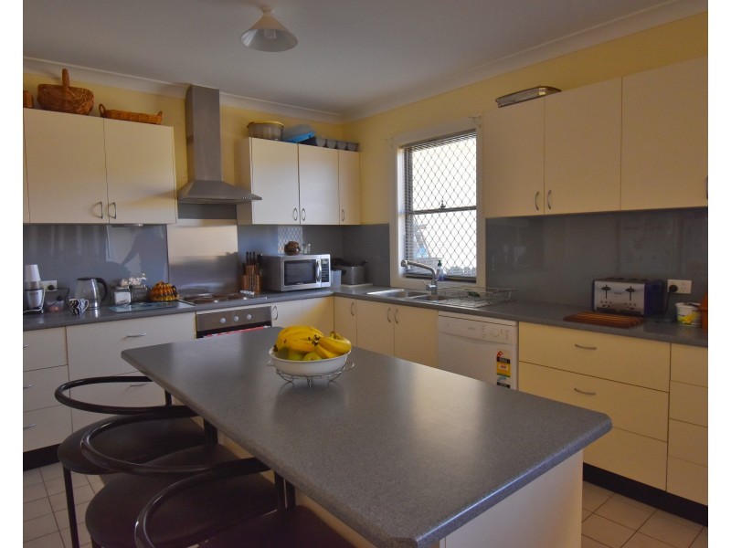 5 Pierce Street, Wellington NSW 2820