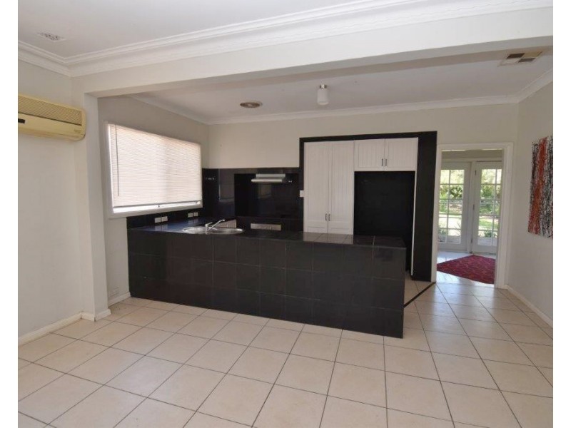 129 Warne Street, Wellington NSW 2820