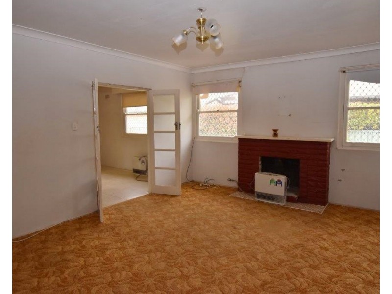 10 Raymond Street, Wellington NSW 2820
