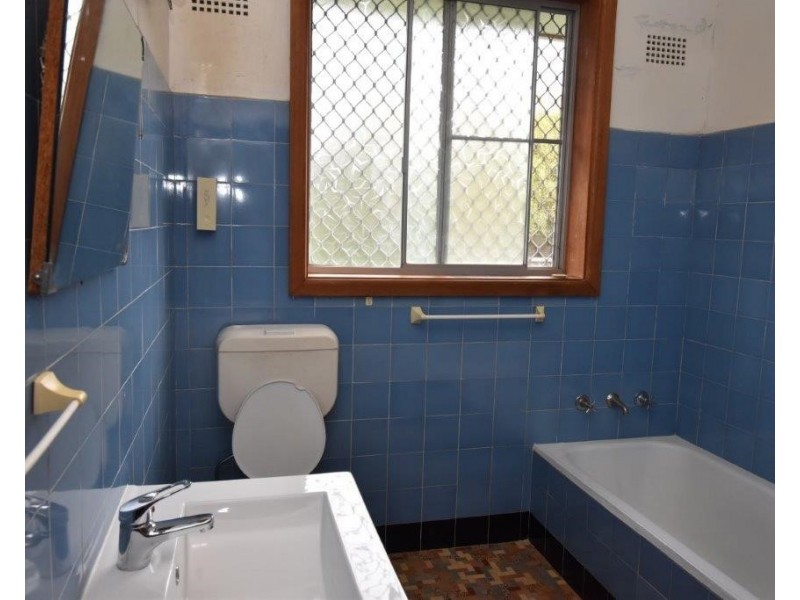 10 Raymond Street, Wellington NSW 2820