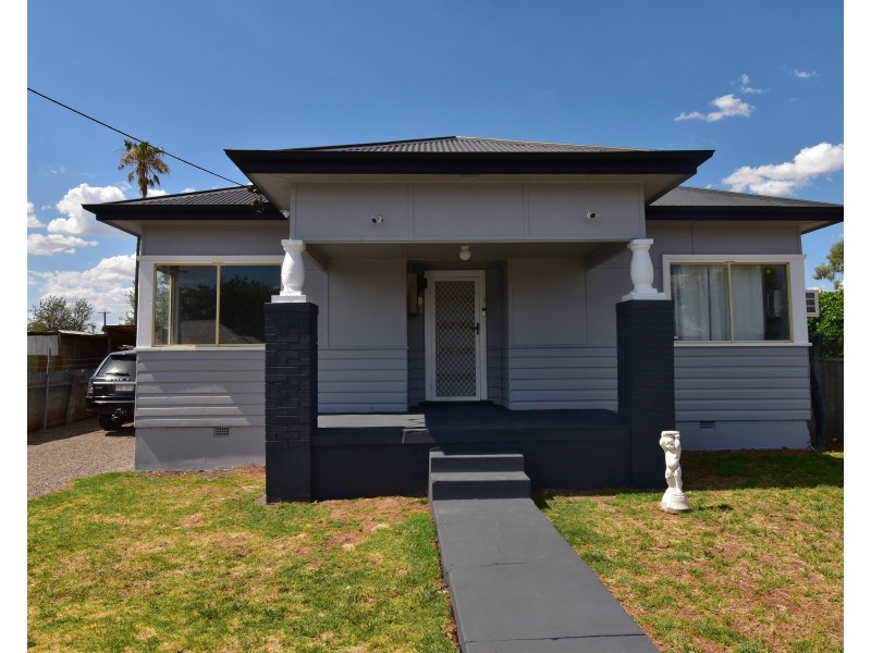 24 Short Street, Wellington NSW 2820