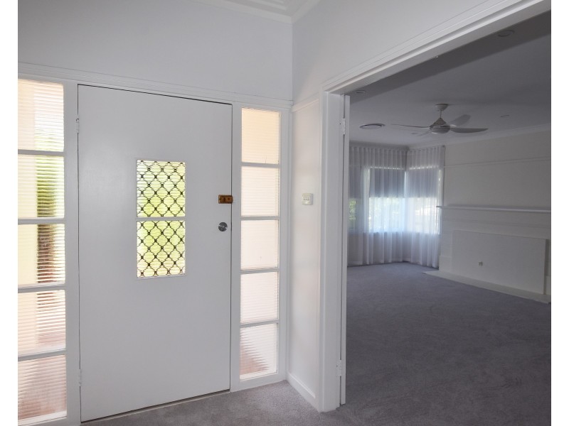 106 Warne Street, Wellington NSW 2820