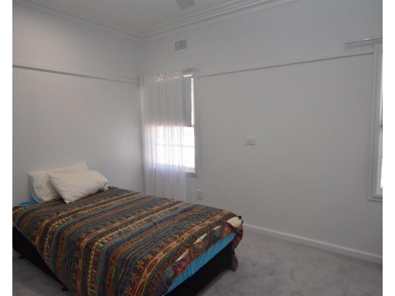 106 Warne Street, Wellington NSW 2820