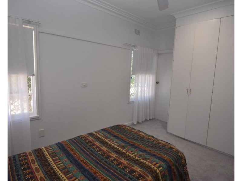 106 Warne Street, Wellington NSW 2820