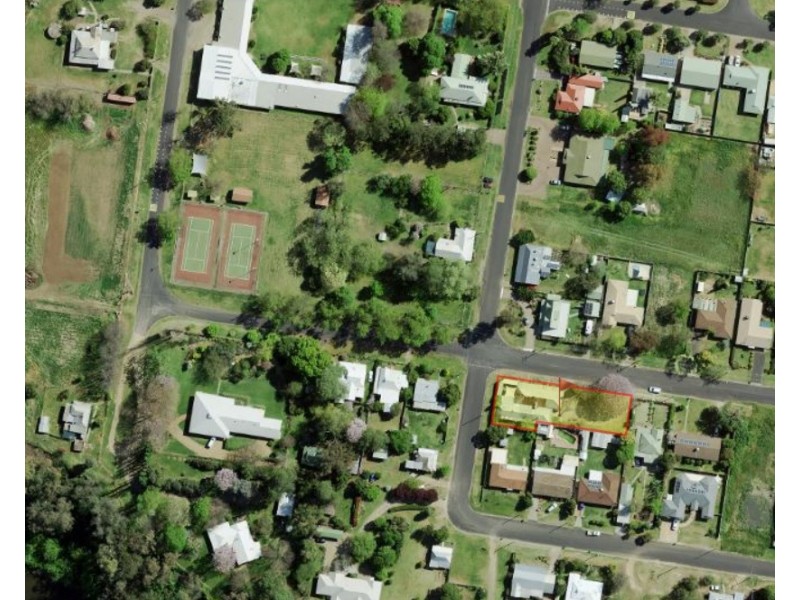 93 Montefiores Street, Wellington NSW 2820