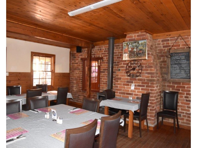 93 Montefiores Street, Wellington NSW 2820