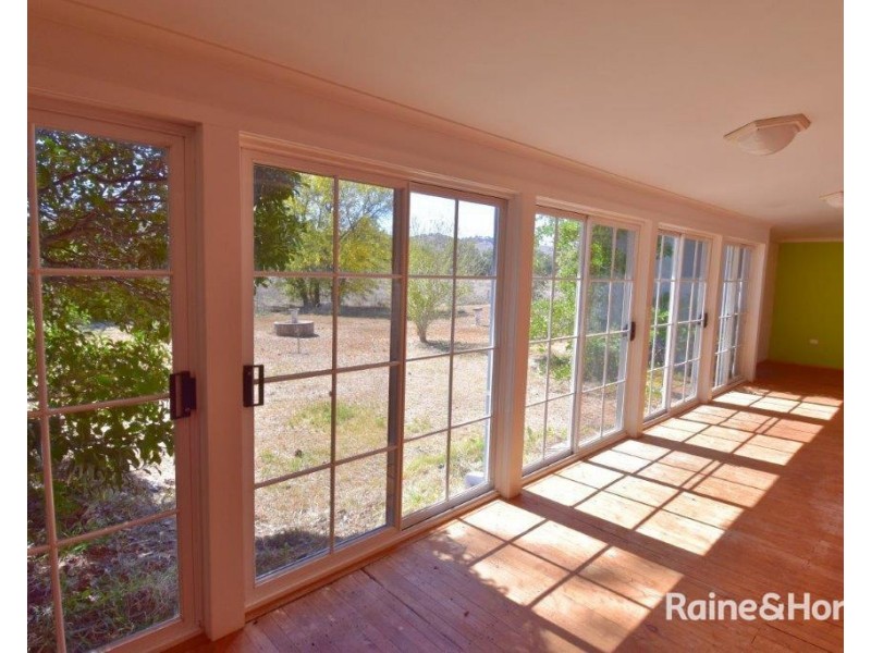 155 Falls Road, Wellington NSW 2820