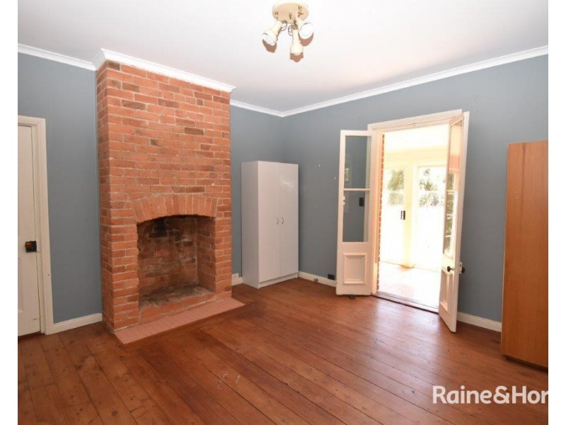 155 Falls Road, Wellington NSW 2820