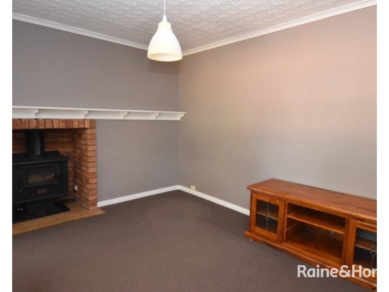 155 Falls Road, Wellington NSW 2820