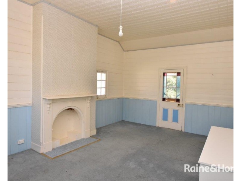 155 Falls Road, Wellington NSW 2820