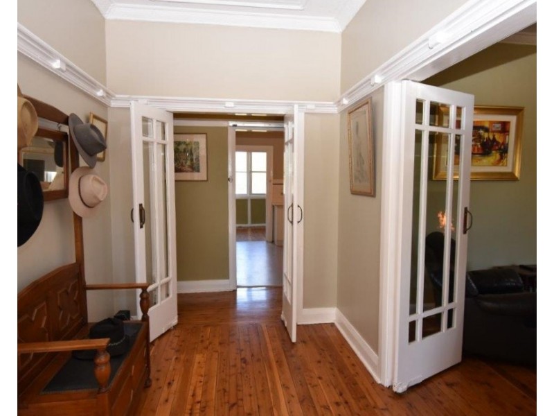 103 Gisborne Street, Wellington NSW 2820