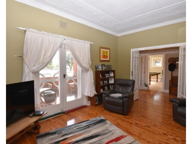 103 Gisborne Street, Wellington NSW 2820