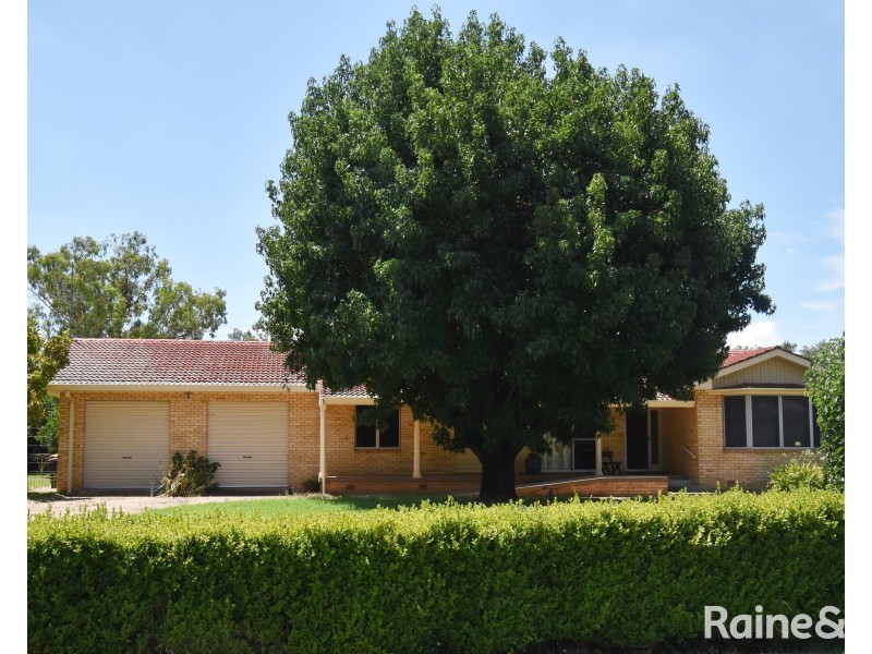 86 Gobolion Street, Wellington NSW 2820