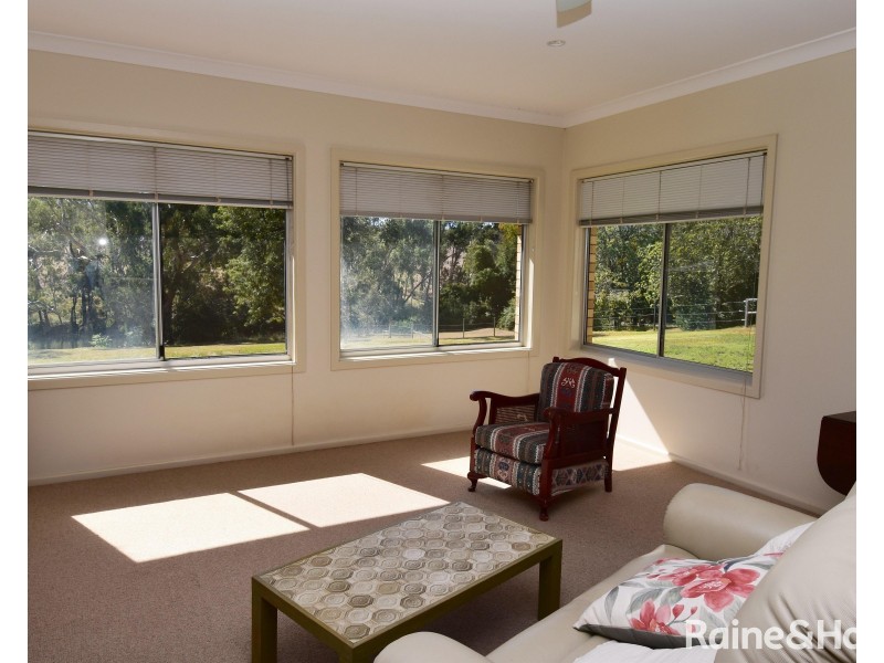 86 Gobolion Street, Wellington NSW 2820