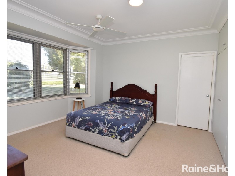 86 Gobolion Street, Wellington NSW 2820