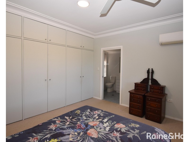 86 Gobolion Street, Wellington NSW 2820