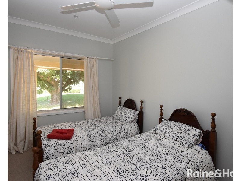 86 Gobolion Street, Wellington NSW 2820