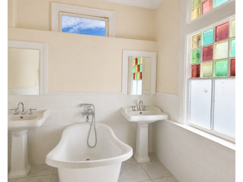 105-107 Lee Street Street, Wellington NSW 2820