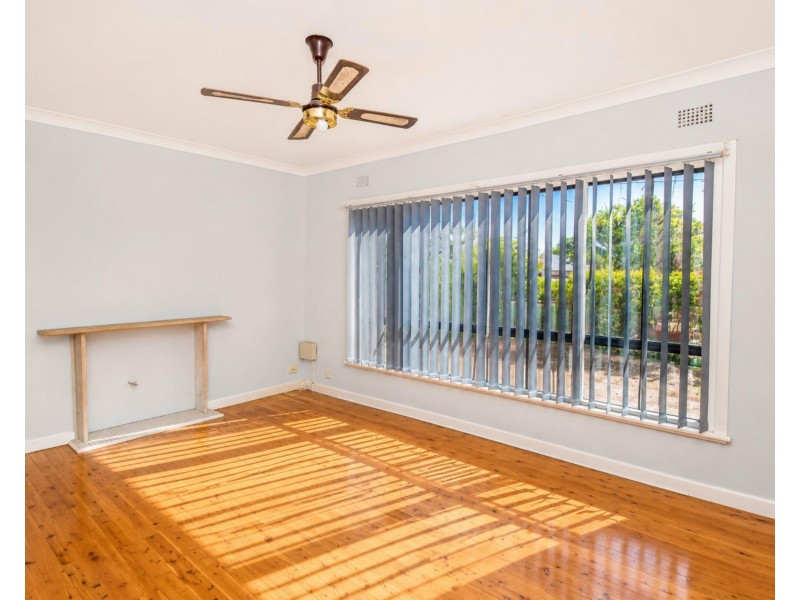 121 Warne Street, Wellington NSW 2820